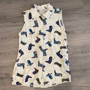 Lady Reiner cowgirl couture Texas boot button down